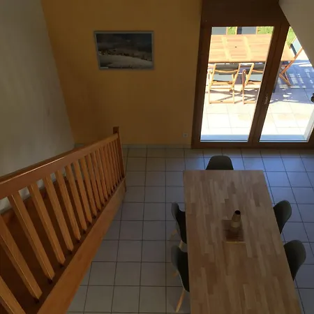 بيت للعطل Avec Piscine-terrasse 6 Personnes *