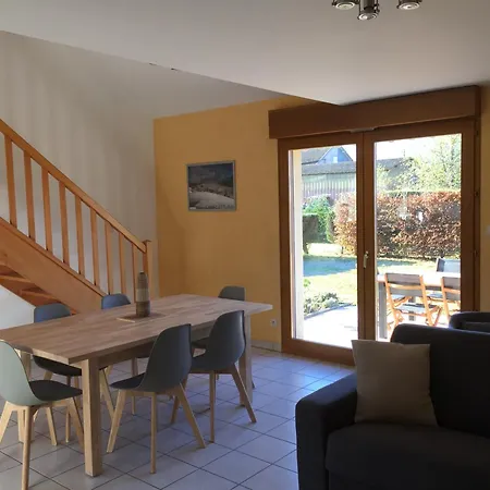 Avec Piscine-terrasse 6 Personnes * Vagney