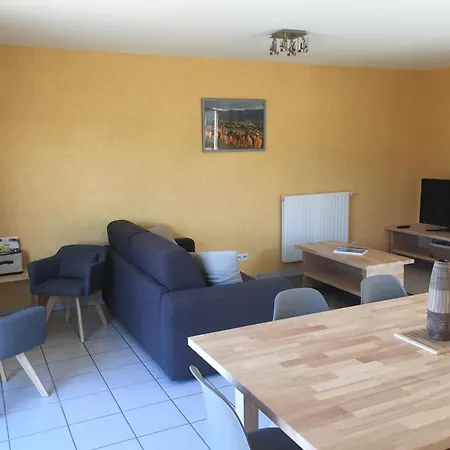 بيت للعطل Avec Piscine-terrasse 6 Personnes