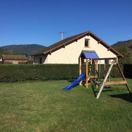Avec Piscine-terrasse 6 Personnes *